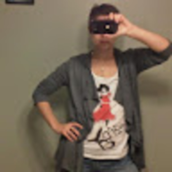 Meet your Posher, Ekko - Picture 1 of 1